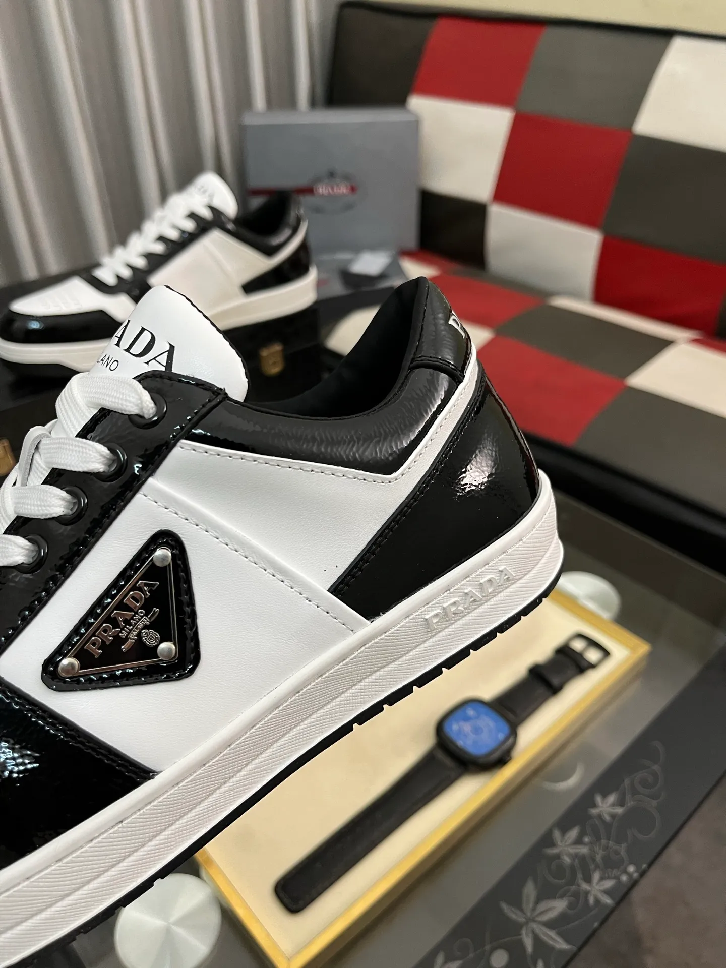 Men's shoes 💰560⌚️⌚️【PRADA】Prada - high-end quality original order 🔍🔍🔍 casual sports shoes - upper: 🔝 Nappa calfskin, brand high satin hollow canvas, shoe body sewn brand metal fasteners, tongue injection molded brand logo - lining: water-dyed cowhide - outsole: ultra-light TPU foam rubber; two-color molded outsole -Ultra-high quality control and fine workmanship: highlighted (high-end, extravagance, and class) -Size: 38-444️⃣colors available